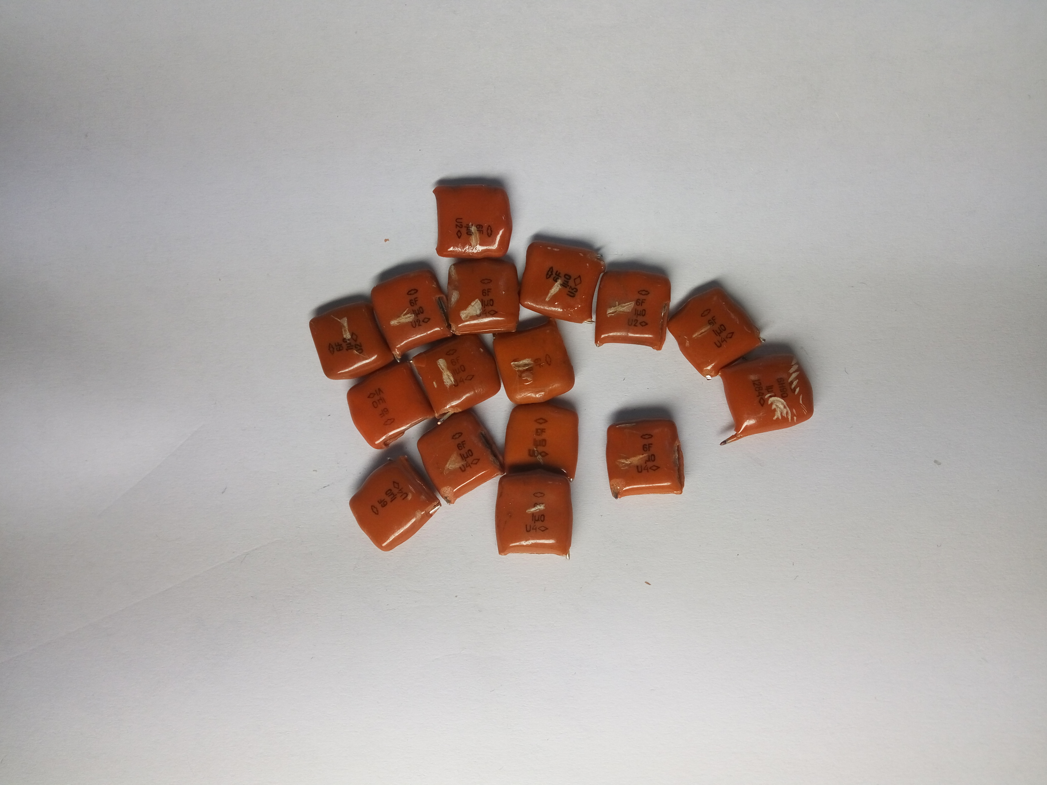 КМ6 Группы F Конденсаторы